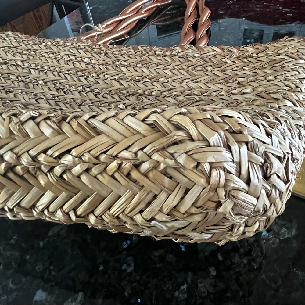 NWT Sun & Sand Natural Fiber Straw Woven Beach Tote Bag Pristine Quiet Luxury - Picture 7 of 9